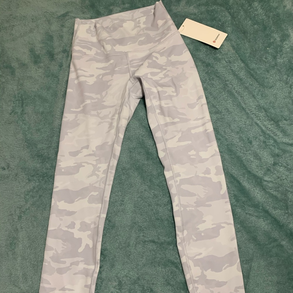 Lululemon Wunder Under high-rise tight 28”
